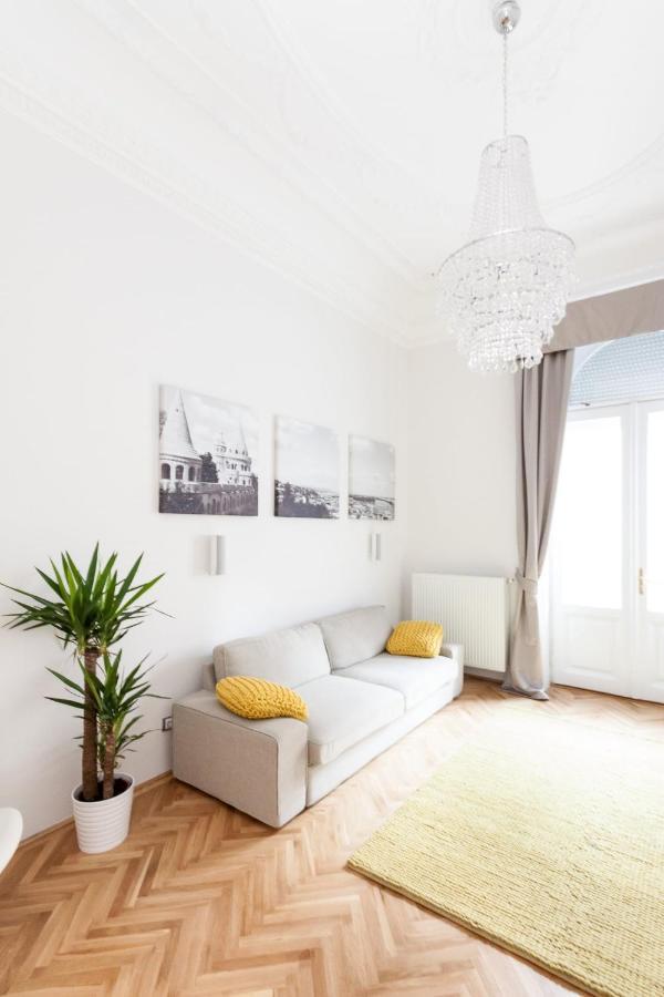 Bpr Sophisticated Astoria Suite With Balcony Budapest Eksteriør bilde