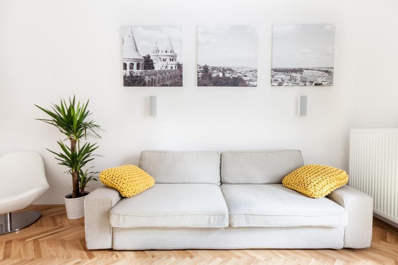 Bpr Sophisticated Astoria Suite With Balcony Budapest Eksteriør bilde