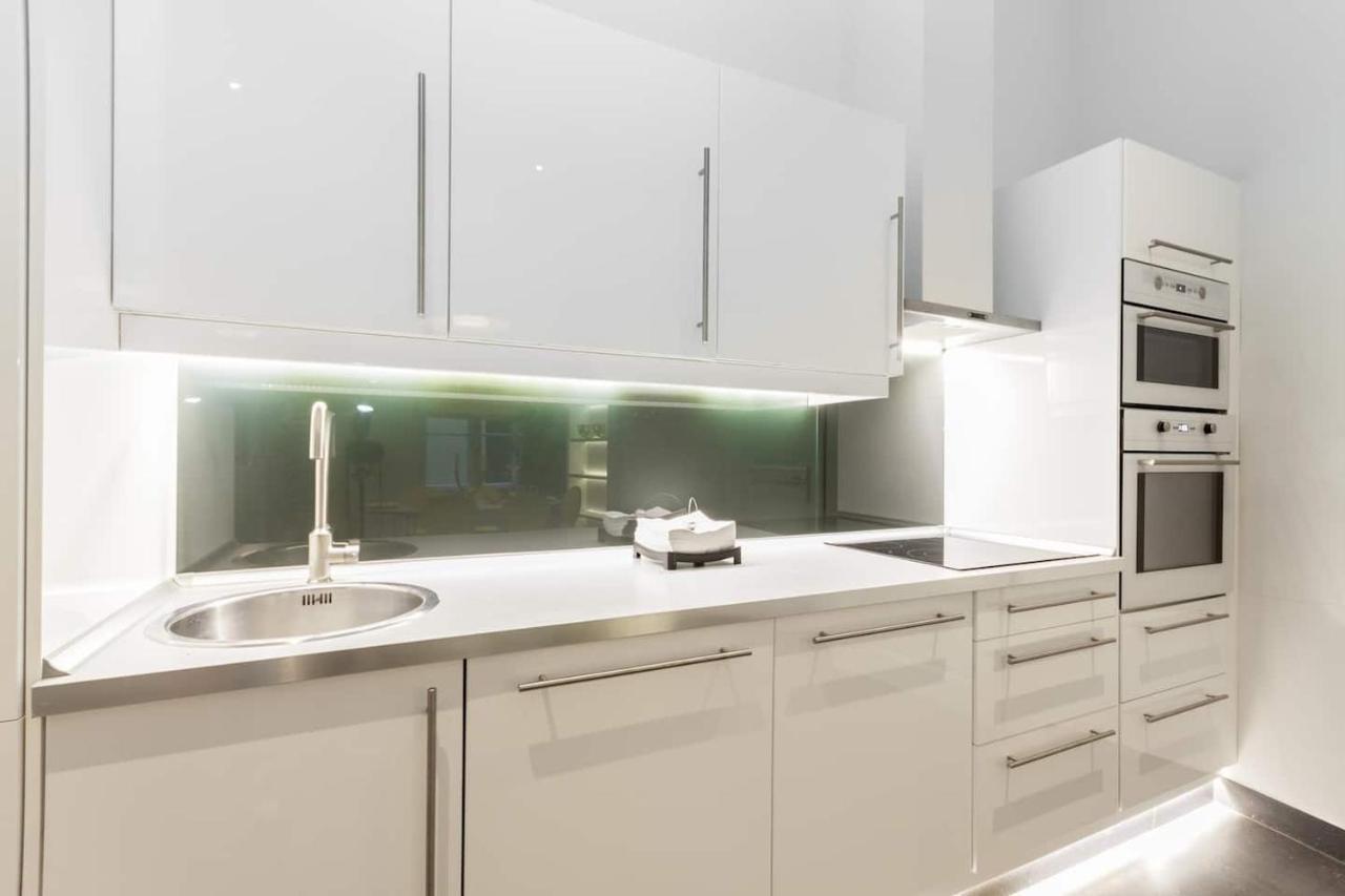 Bpr Sophisticated Astoria Suite With Balcony Budapest Eksteriør bilde