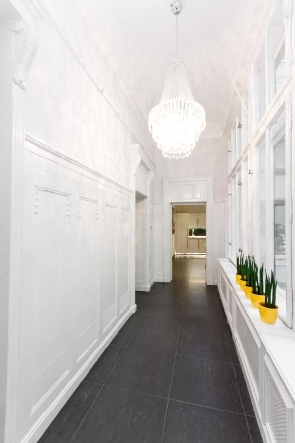 Bpr Sophisticated Astoria Suite With Balcony Budapest Eksteriør bilde