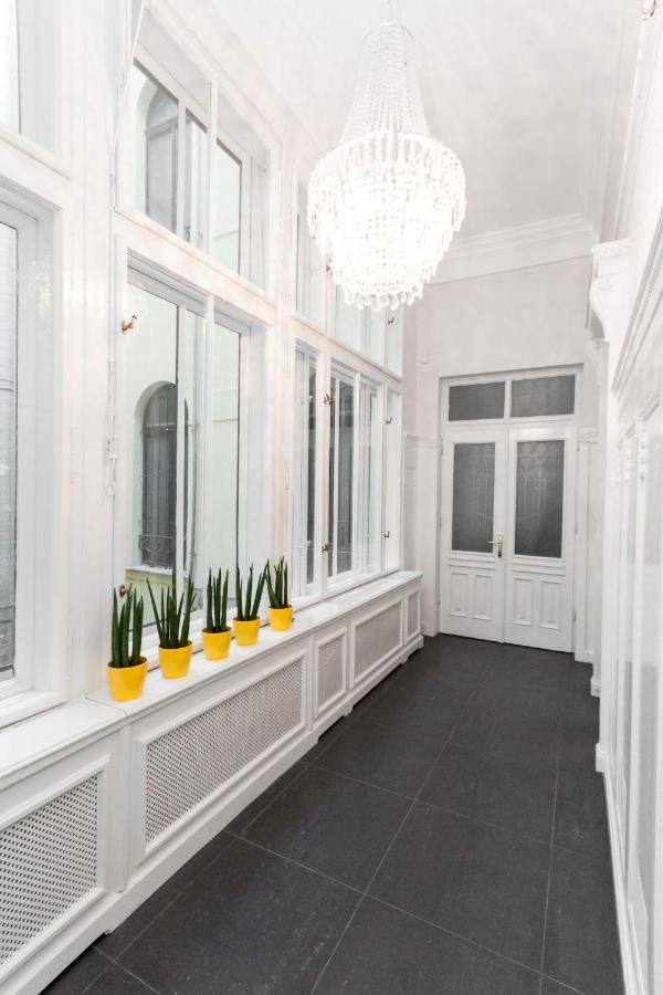 Bpr Sophisticated Astoria Suite With Balcony Budapest Eksteriør bilde